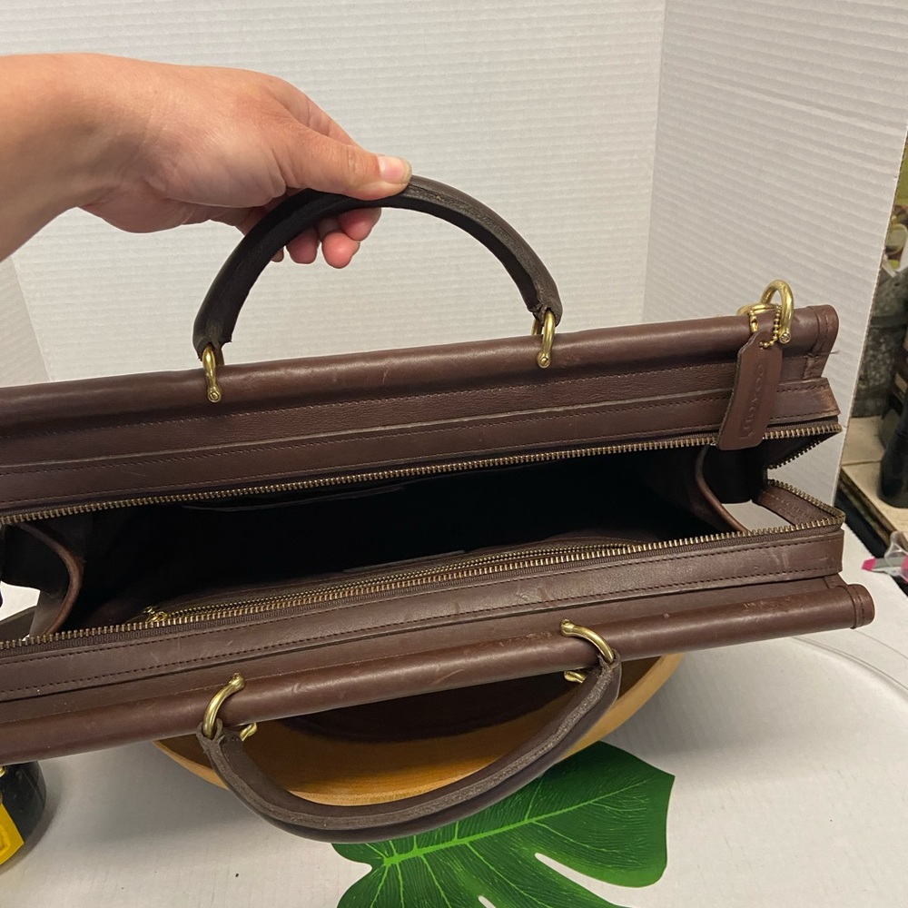 COACH Unisex All Leather Briefcase Lap Top Bag w/ Shoulder strap - Picture 3 of 16